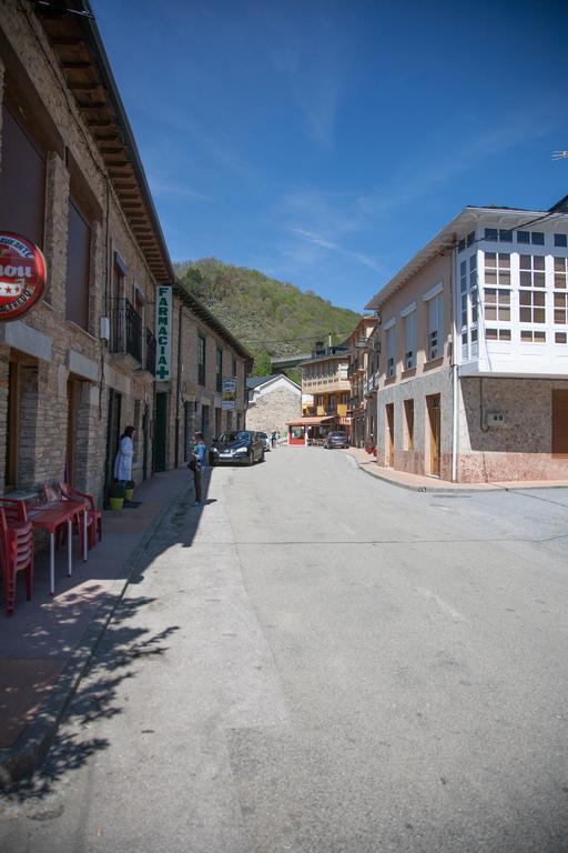Casa Rural Pandelo Hostal Vega de Valcarce Exterior foto